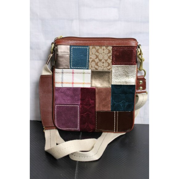 Unique Leather Coach Bag With Different Textures And Colors - Picture 2 of 7